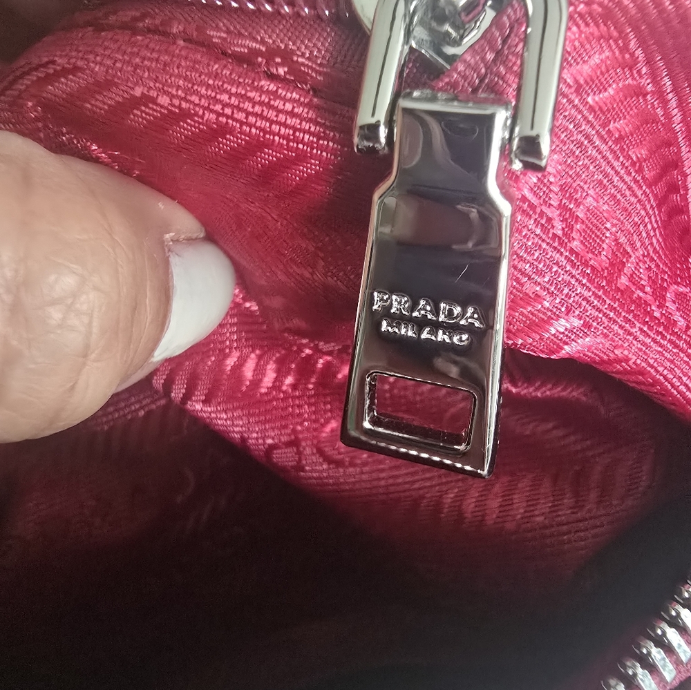 Prada Fabric and Leather Pink Handbag. - Picture 3 of 17